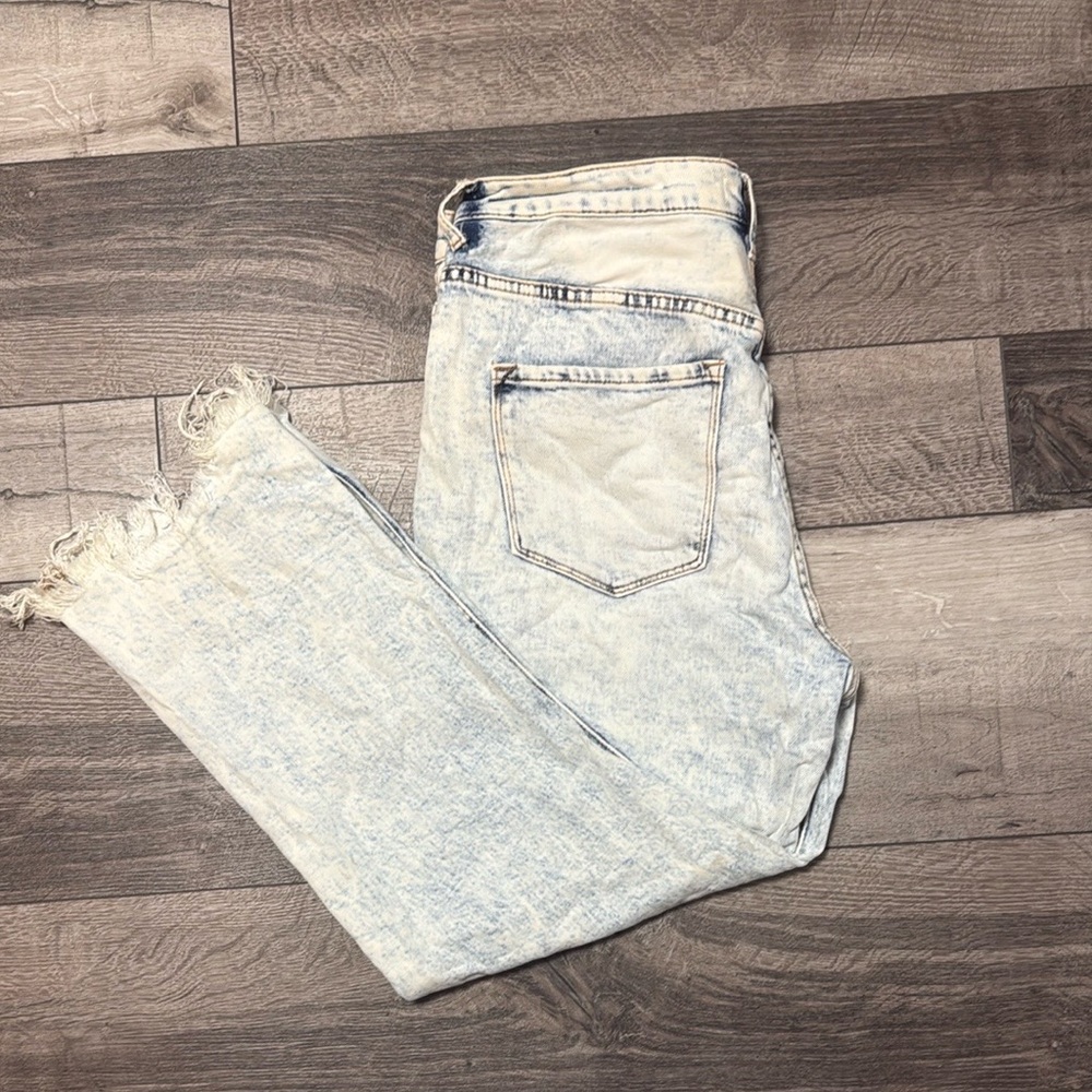 Light Blue Distressed Cropped Jeans